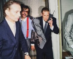 THE DARKNESS Shares 'Walking Through Fire' Single From Upcoming 'Dreams On Toast' Album