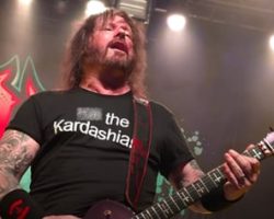 EXODUS's GARY HOLT Opens Up About His Guitar-Related Injuries: 'I Couldn't Even Play At All'