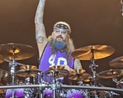 DREAM THEATER's MIKE PORTNOY Explains Why He Wasn't Involved With Production Of 'Parasomnia' Album