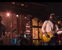 See Official Pro-Shot Video Of POST MALONE Fronting NIRVANA Reunion At 'Saturday Night Live' 50th-Anniversary Concert