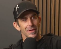 RANDY BLYTHE On LAMB OF GOD's Longevity: 'It's Because We Have Become Better Friends That We're Still Here'
