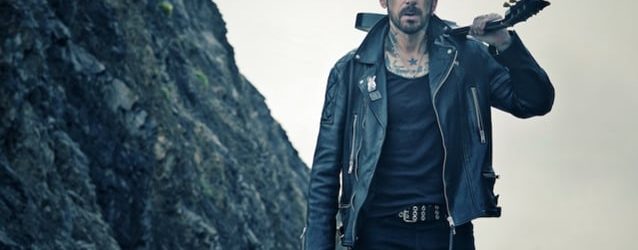 RICKY WARWICK Talks 'Cathartic' New Solo Album: 'People Don't Need To Be Reminded Of How F***ed Up The World Is'