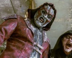 Ex-MUSHROOMHEAD Members WAYLON REAVIS And JASON 'JMANN' POPSON Reunite On New A KILLER'S CONFESSION Single