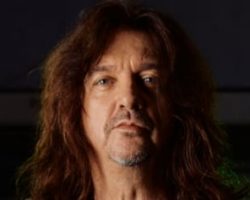 SKID ROW's SNAKE Once Again Rules Out Reunion With SEBASTIAN BACH: 'I'm Not Gonna Do It And Fake It For The Blank Check'