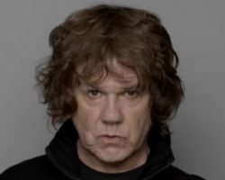 First Impression Of GARY MOORE Statue To Take Shape On Late THIN LIZZY Legend's 72nd Birthday