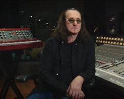 RUSH's GEDDY LEE Collaborates With MOOG MUSIC On Minimoog Model D Synth