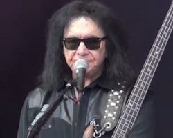 GENE SIMMONS Confirms KISS Will Play Without Makeup In Las Vegas: 'We Will Hold True' To Our 'Promise'