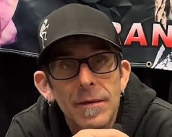 LAMB OF GOD's RANDY BLYTHE Says He Will Write A Horror Novel Next