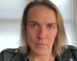 SKID ROW's ROB HAMMERSMITH: 'We Have Been On An Active Search' For A New Singer 'Since Last Year'