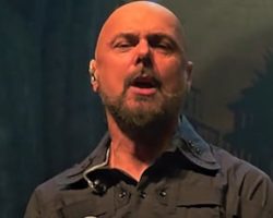 Ex-KAMELOT Singer ROY KHAN To Celebrate 20th Anniversary Of 'The Black Halo' Album With Special Concert In Brazil