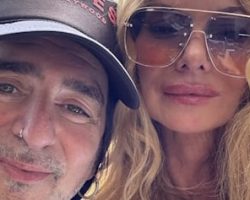 FASTER PUSSYCAT Singer TAIME DOWNE's Fiancée Dies After Going Overboard During 'The 80s Cruise'