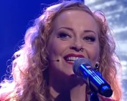ANNEKE VAN GIERSBERGEN Says There Are No Plans 'Yet' For Full Tour With THE GATHERING