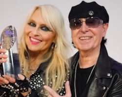 DORO PESCH Receives Lifetime Achievement Award, Presented By SCORPIONS Frontman KLAUS MEINE