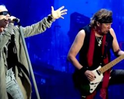 IRON MAIDEN To Begin Rehearsing With New Drummer SIMON DAWSON 'In A Couple Of Weeks': 'It Should Be Great', Says ADRIAN SMITH