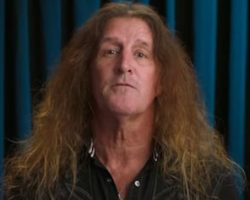 SAVATAGE's JEFF PLATE Reflects On 'Christmas Eve (Sarajevo 12/24)': 'That Song Became The Centerpiece Of Our Future'