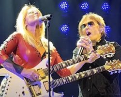 Watch: LITA FORD And GLENN HUGHES Perform 'Close My Eyes Forever' At Kempten Stop Of This Year's 'Rock Meets Classic' Tour
