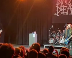 Watch: NAPALM DEATH Performs Without Singer MARK 'BARNEY' GREENWAY In Tucson