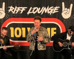 Watch: PAPA ROACH Plays Acoustic Set At Detroit's WRIF Radio Station