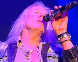 ROBERT MASON Is Not Opposed To Making New Music With WARRANT: 'I Love Doing New Material'