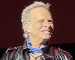 Watch: DAVID LEE ROTH Plays First Full Show In More Than Five Years At 2025 Edition Of M3 ROCK FESTIVAL