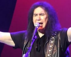 KISS's GENE SIMMONS On Upcoming Las Vegas Event: 'We Promised We're Not Gonna Go Back Out On Tour, And We're Not'