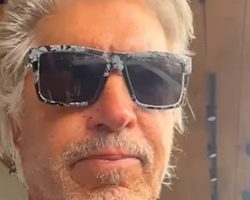 Watch: GEORGE LYNCH Holds Guitar Clinic At Ritchie's Music Center In Rockaway, New Jersey