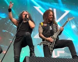 Watch: KERRY KING Performs At Brazil's BANGERS OPEN AIR Festival