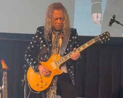 METALLICA's KIRK HAMMETT Hits Columbus As Part Of 'The Collection: Live' Book Tour: Video, Photos