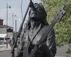 MOTÖRHEAD Shares Official Video Recap Of LEMMY Statue Unveiling In His English Birth Town