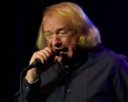 LOU GRAMM Says He Will Continue Performing With FOREIGNER 'For Another Year Or So'