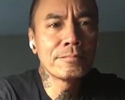 BUCKCHERRY's STEVIE D.: 'We Were One Of The Last Rock And Roll Bands To Do Double-Platinum Numbers In Sales'