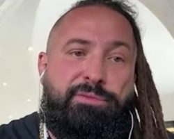 FIVE FINGER DEATH PUNCH's ZOLTAN BATHORY: 'We Have Probably The Craziest Fanbase On The Planet'