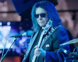 Watch: GENE SIMMONS BAND Performs At Opening Of 'Rock & Brews Restaurant And Concert Bar' In Oklahoma