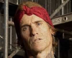 BUCKCHERRY's JOSH TODD Says Soaring Concert Ticket Prices Haven't Affected His Band As Much As They Have Arena-Level Acts