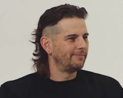 AVENGED SEVENFOLD's M. SHADOWS On Constantly Challenging Fans With New Projects: 'When I Wake Up In The Morning, I Wanna Be Excited'