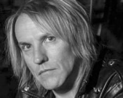 SKID ROW's ROB HAMMERSMITH On Being A Musician: 'I Don't Think A Lot Of People Realize How Much Of The Job Is Personality Management'