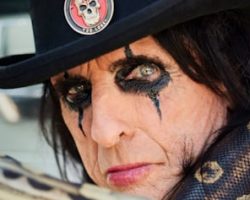 ALICE COOPER On 2024 U.S. Presidential Election: It Got So 'Woke' That Whoever Ran Against The Democrats Was Going To Win
