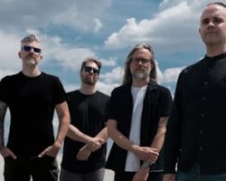 BETWEEN THE BURIED AND ME Releases 'Absent Thereafter' Single From Upcoming 'The Blue Nowhere' Album