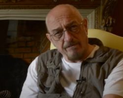 JETHRO TULL's IAN ANDERSON On OZZY OSBOURNE: He Was 'A Slightly Roguish, Crazy Character Full Of Stories'