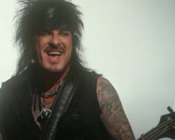 MÖTLEY CRÜE's NIKKI SIXX Is Planning To Live Until Age 100