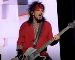 MÖTLEY CRÜE's NIKKI SIXX On OZZY OSBOURNE's Death: 'What A Loss To Music All Around'