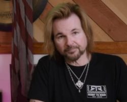 POISON Drummer RIKKI ROCKETT's 'Ghost Notes' Memoir Pushed Back To October