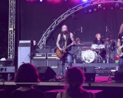 Watch: RIKKI ROCKETT's THE ROCKETT MAFIA Performs In Pickerington, Ohio