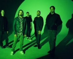 SILVERSTEIN Announces Final Leg Of '25 Years Of Noise' Tour