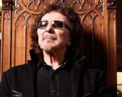 TONY IOMMI On OZZY OSBOURNE's Death: 'It's Like Losing A Brother'