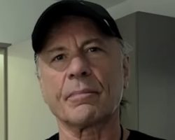 BRUCE DICKINSON Says New IRON MAIDEN Drummer SIMON DAWSON Brings 'Stability' To The Band's Live Shows