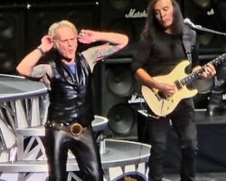 Watch: DAVID LEE ROTH Performs VAN HALEN Classics In Hollywood, Florida During Summer 2025 Tour