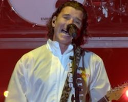 BUSH's GAVIN ROSSDALE Says New Album 'I Beat Loneliness' Is 'Very Confessional'