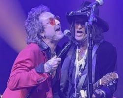 Watch: JOE PERRY Plays AEROSMITH Classics With Members of THE BLACK CROWES, STONE TEMPLE PILOTS In Toronto