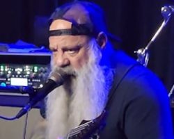 CROWBAR's KIRK WINDSTEIN Says 'Fans Accept' The Fact That He Has To Perform While Seated On U.S. Tour